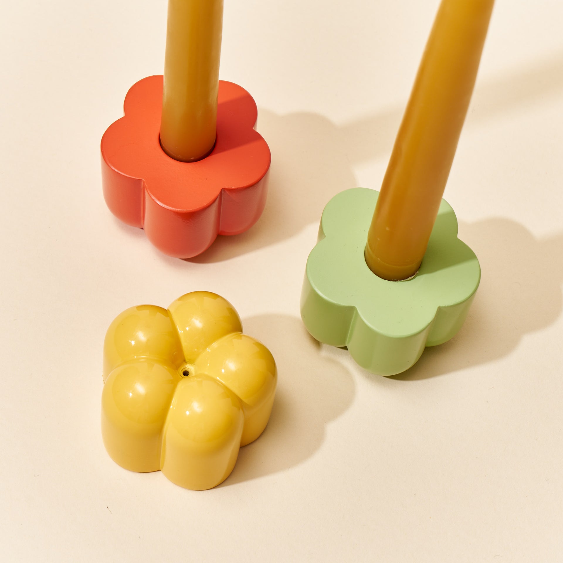 Poppy Candle & Incense Holder