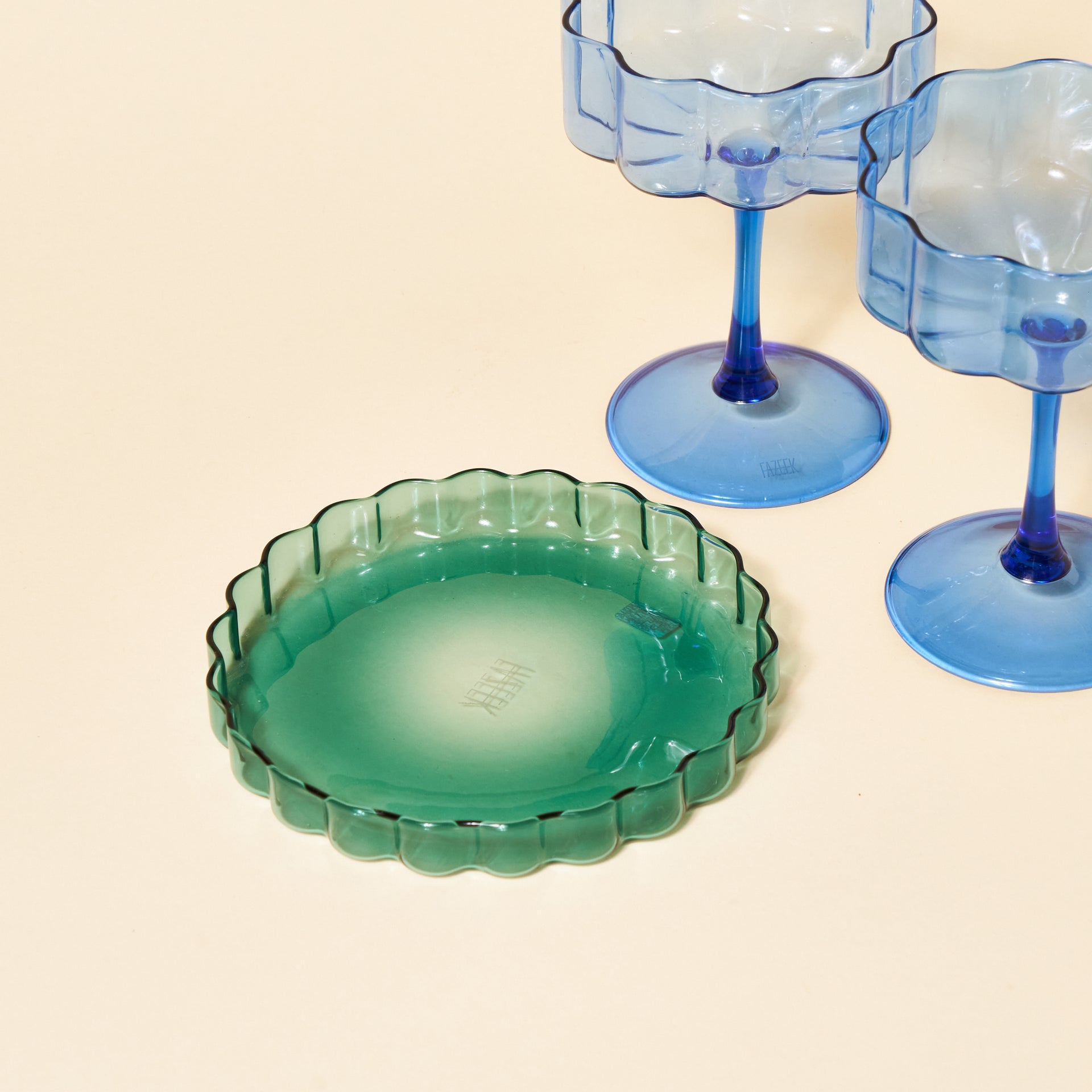 Wave Petite Plate