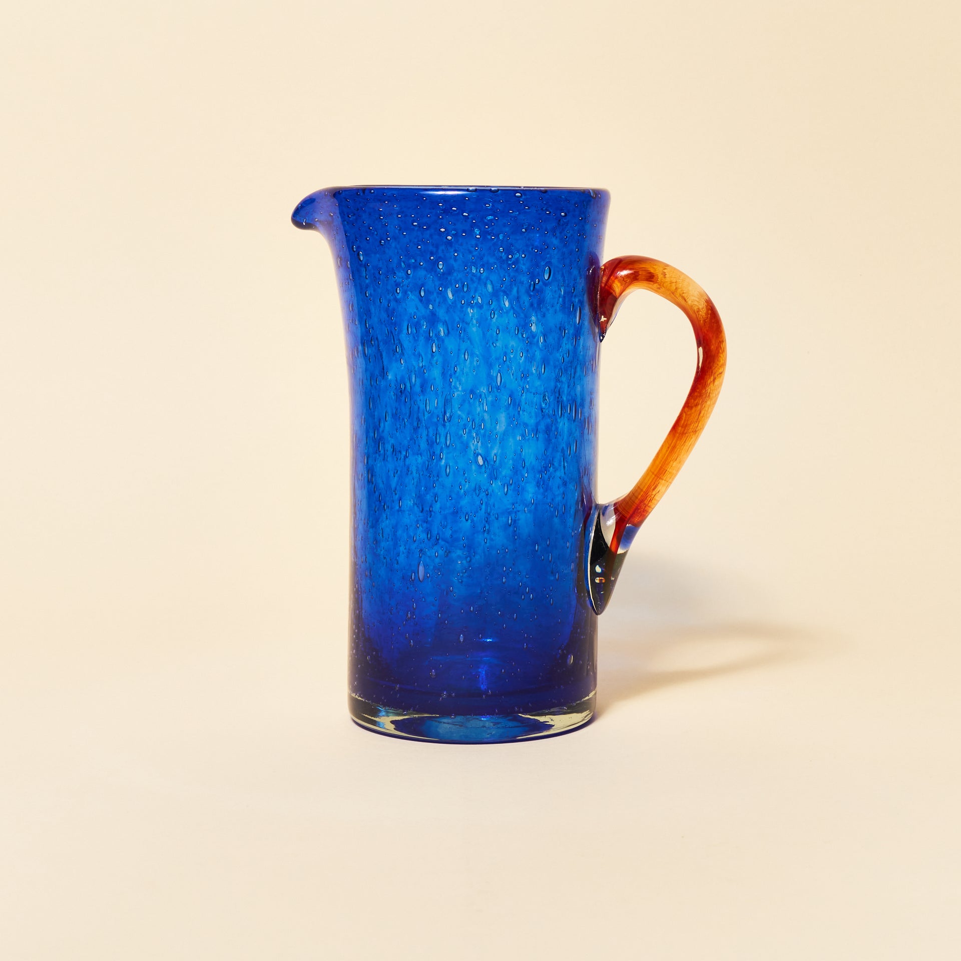 The Big Jug - La Romaine Editions