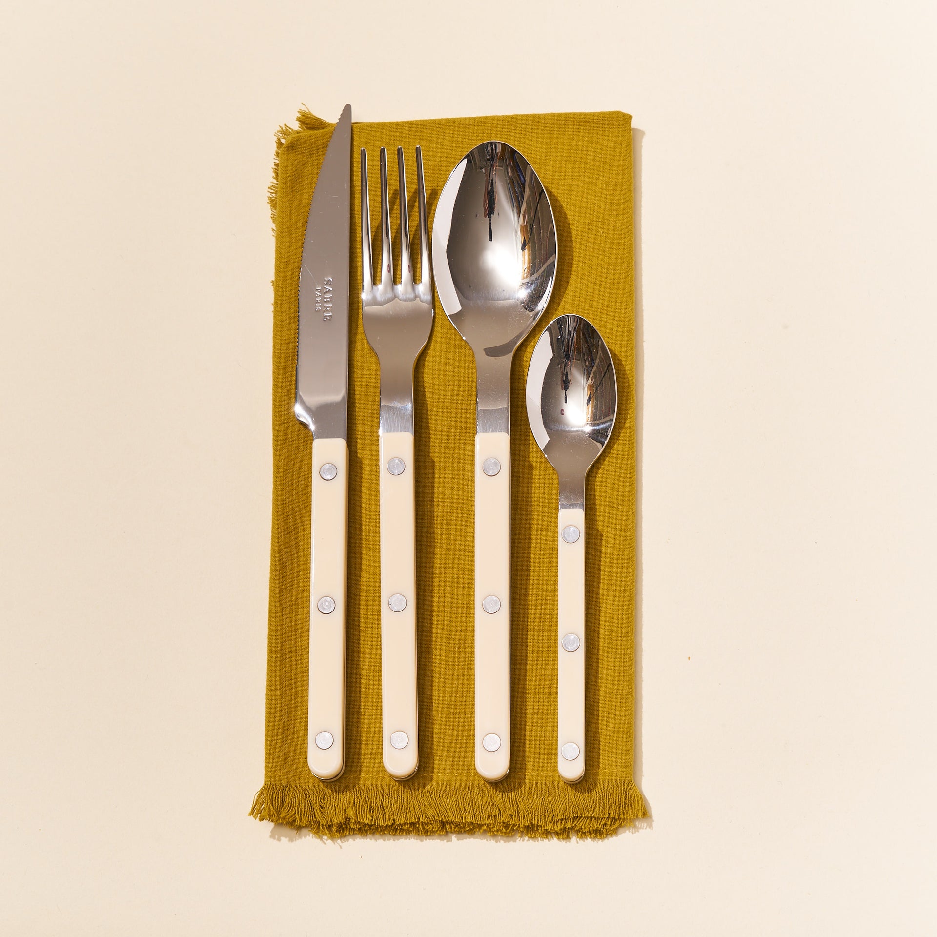 Sabre Bistrot Flatware Set (4 piece)