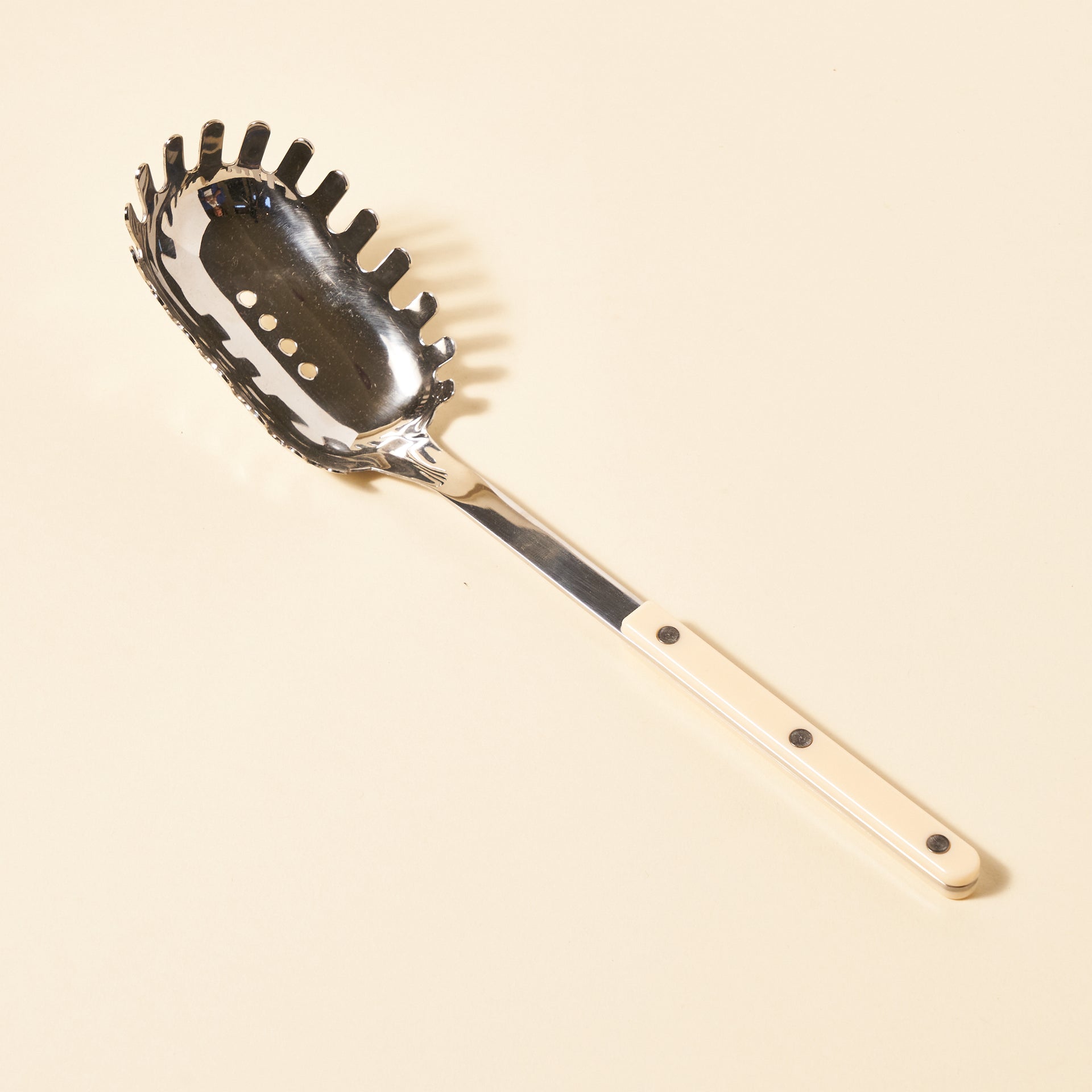 Spaghetti spoon