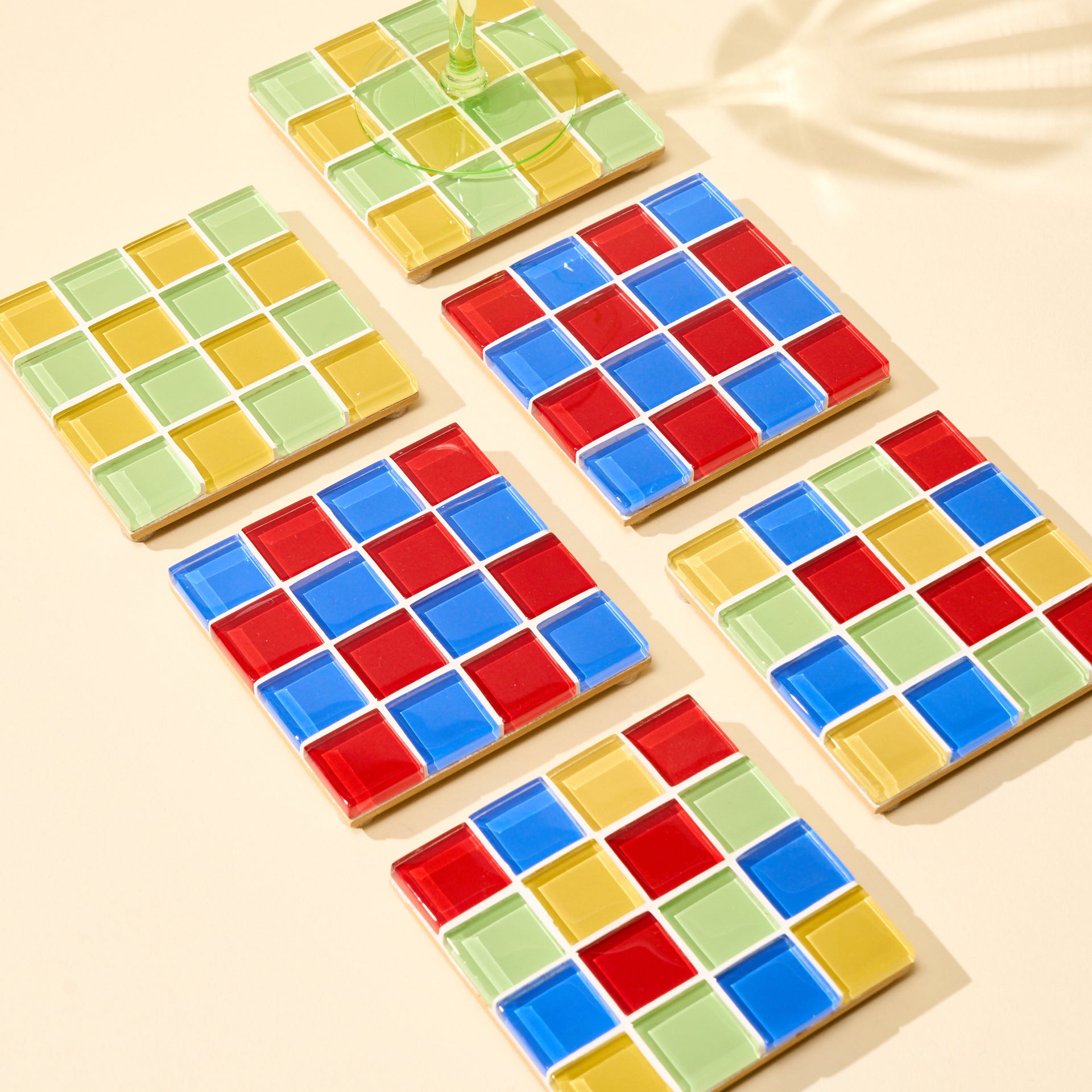 red/blue, green/yellow, multi