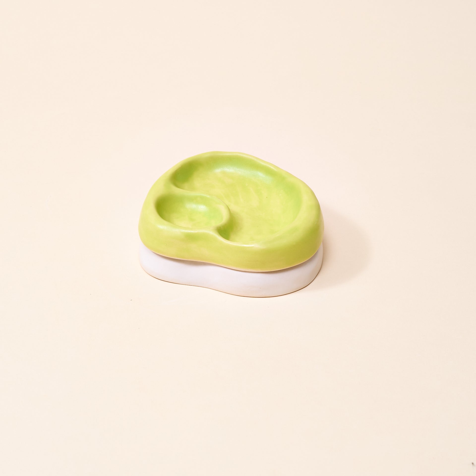 Satin White, Satin Olive