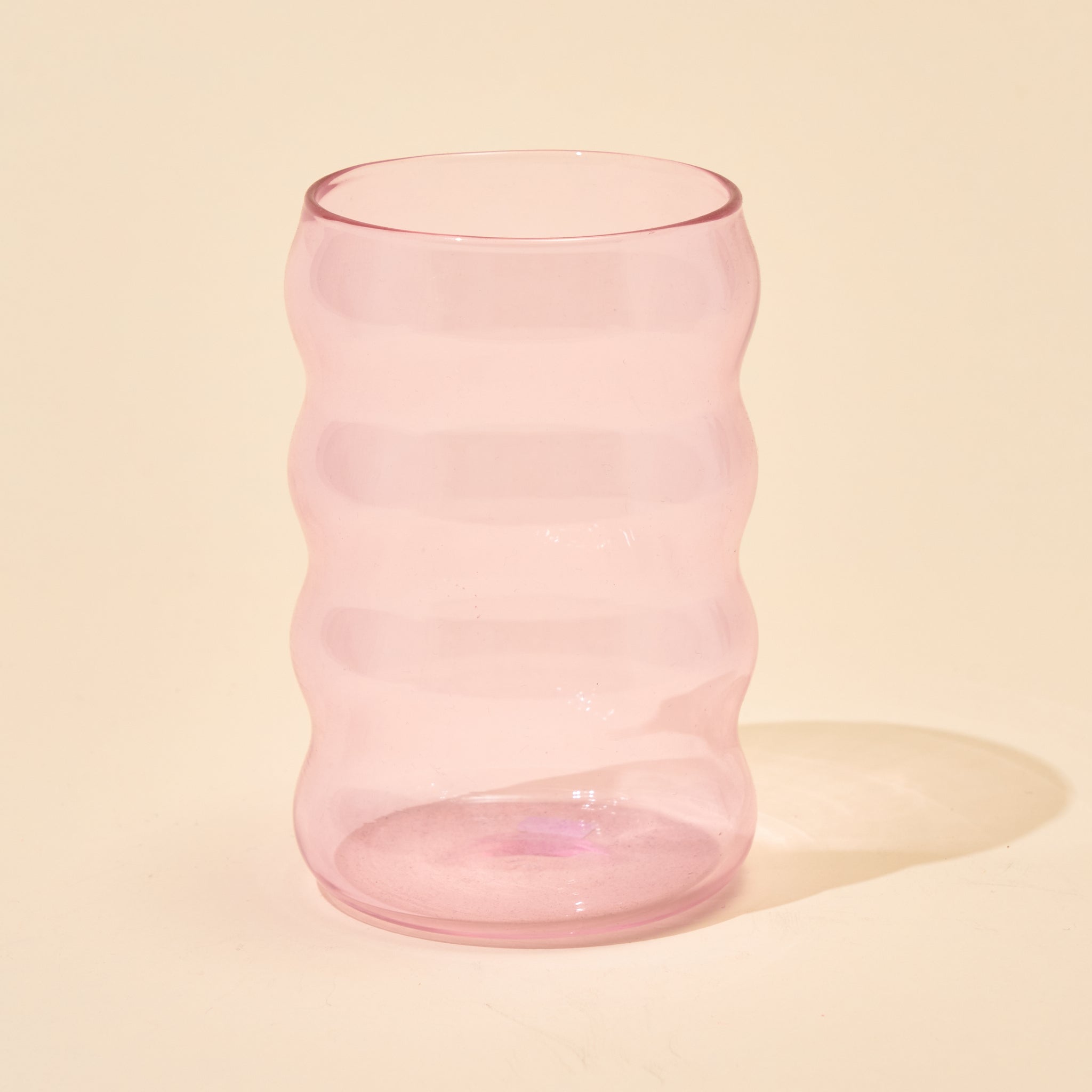 Sophie Lou Jacobsen - Ripple Glass Cup - Pink - Moda Operandi