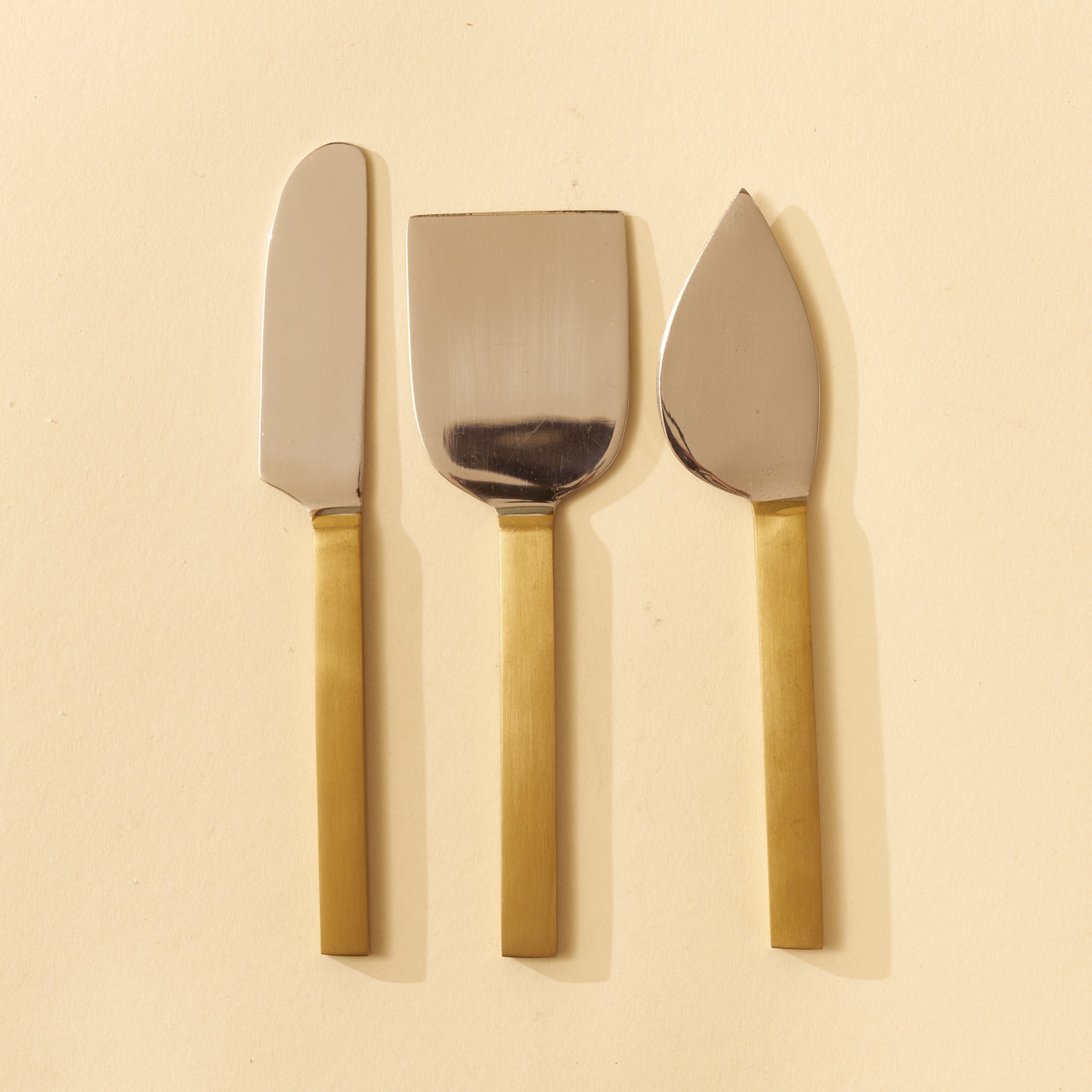 Two-Toned Cheese Knives Set